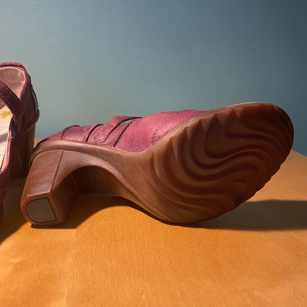 El Naturalista Plum Mary Jane Heels - Picture 4 of 4